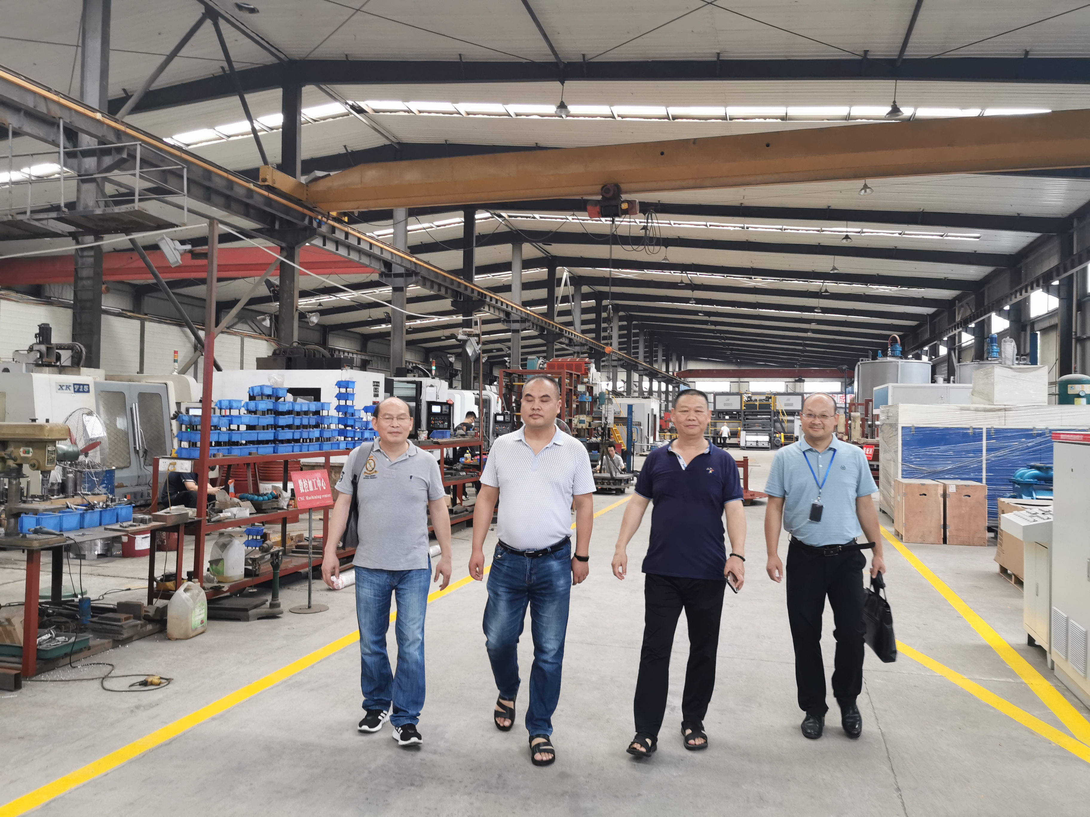 湘潭大學(xué)科研團(tuán)隊(duì)來(lái)我司進(jìn)行項(xiàng)目合作洽談